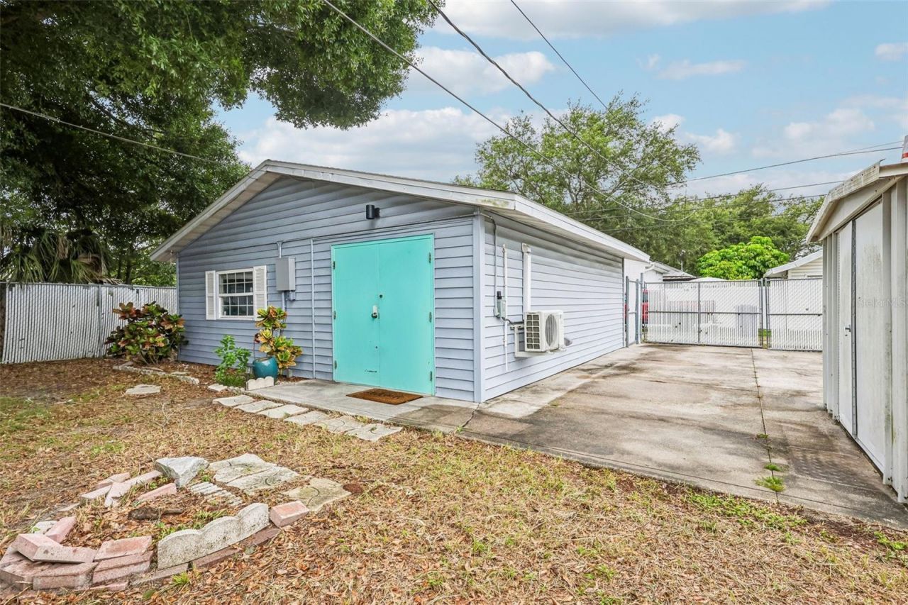 1120 56th Avenue N, Saint Petersburg, FL 33703 Photo