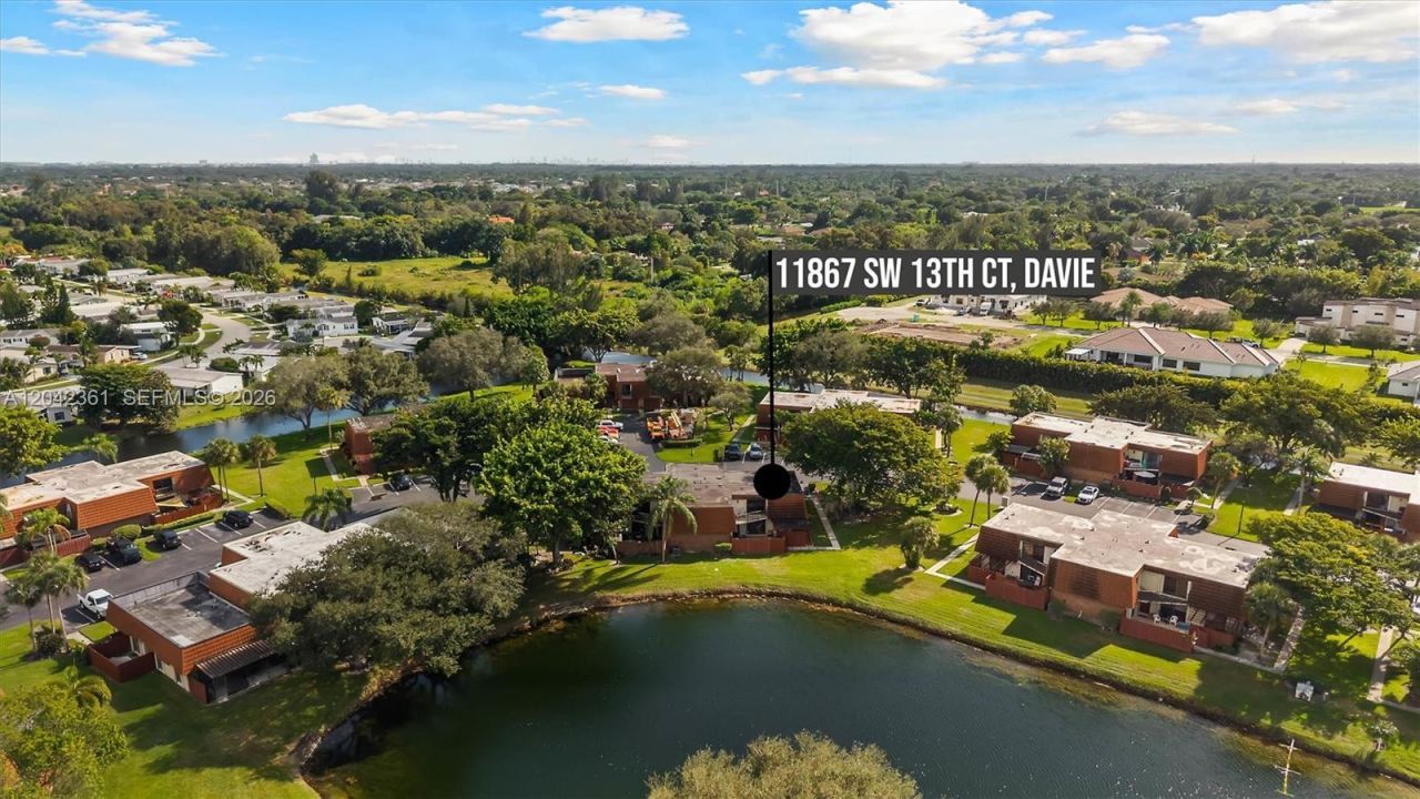 11867 SW 13th Ct , Davie, FL 33325 Photo