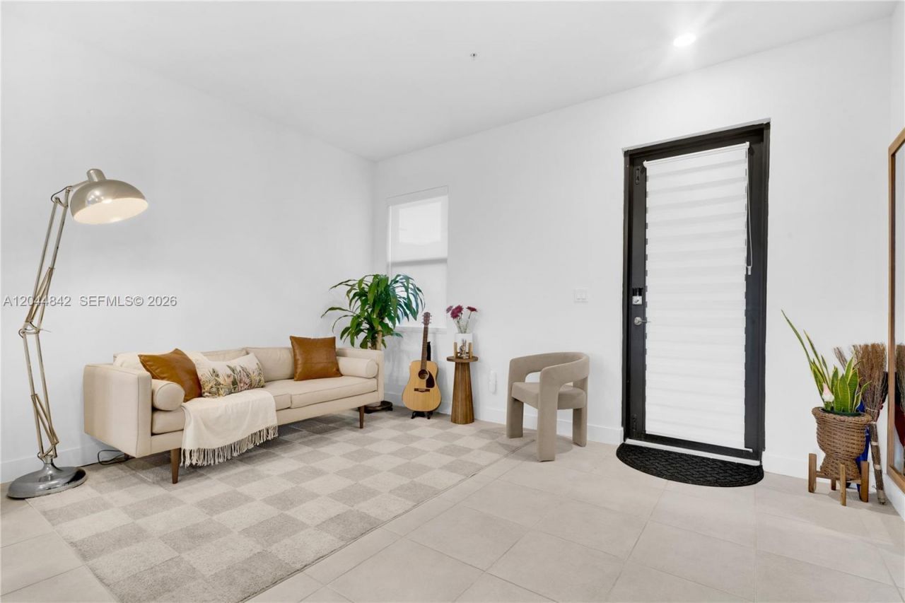7819 NW 104th Ave , Unit 23, Doral, FL 33178 Photo