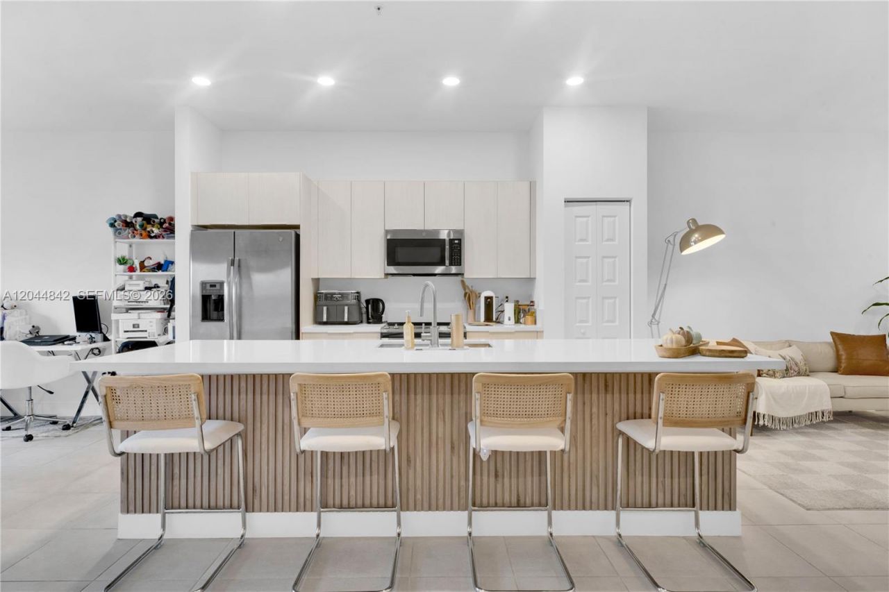 7819 NW 104th Ave , Unit 23, Doral, FL 33178 Photo