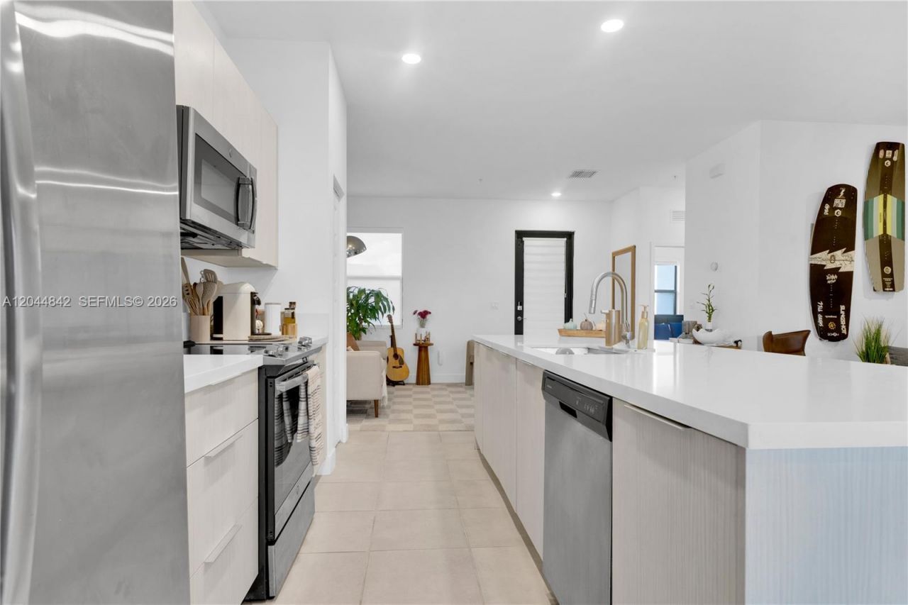 7819 NW 104th Ave , Unit 23, Doral, FL 33178 Photo