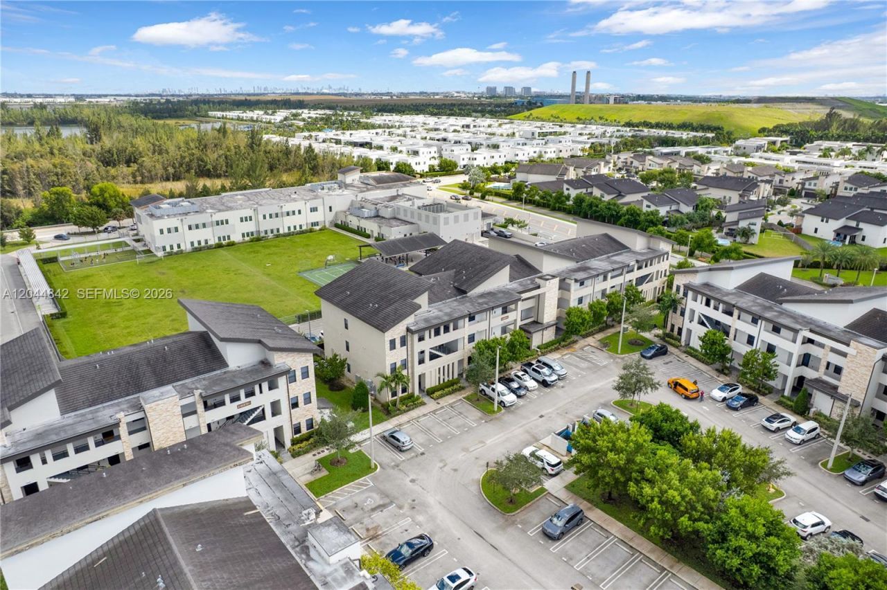 7819 NW 104th Ave , Unit 23, Doral, FL 33178 Photo