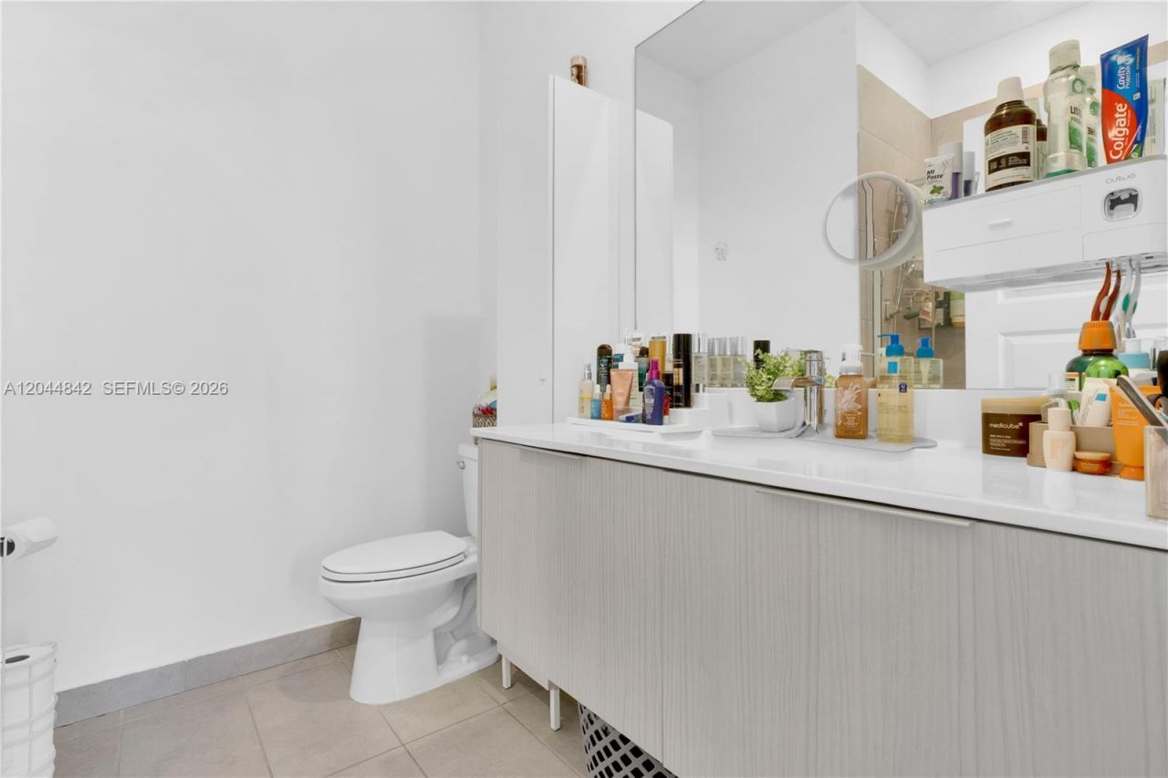 7819 NW 104th Ave , Unit 23, Doral, FL 33178 Photo