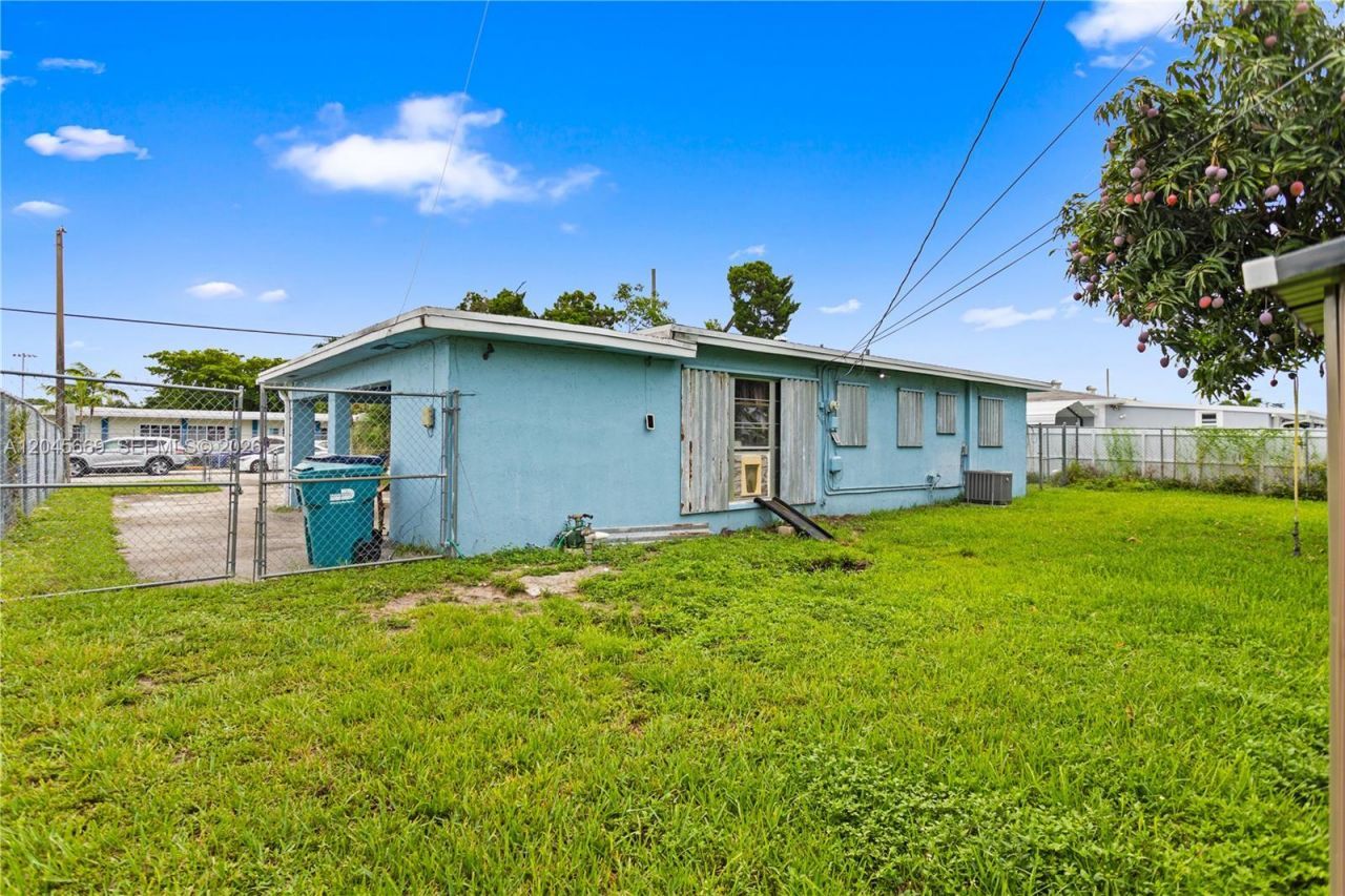 3030 NW 176th St , Miami Gardens, FL 33056 Photo