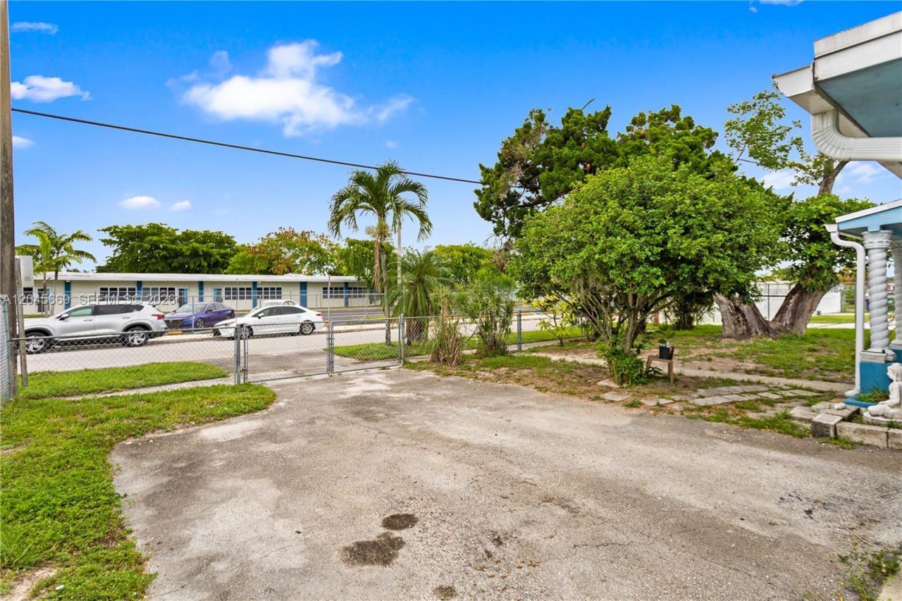 3030 NW 176th St , Miami Gardens, FL 33056 Photo