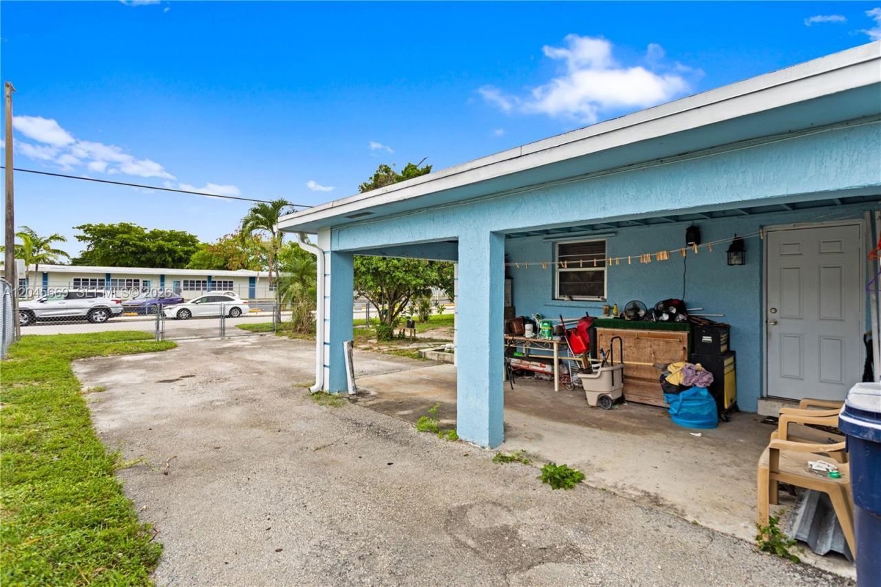3030 NW 176th St , Miami Gardens, FL 33056 Photo