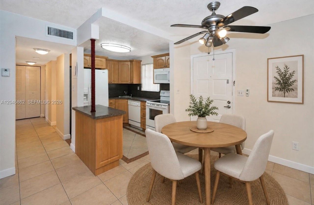 8500 SW 109 Ave , Unit 6-102, Miami, FL 33173 Photo