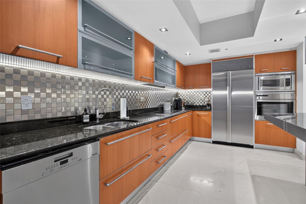 400 Alton Rd , Unit 706, Miami Beach, FL 33139 Photo