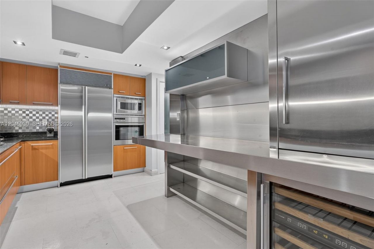 400 Alton Rd , Unit 706, Miami Beach, FL 33139 Photo