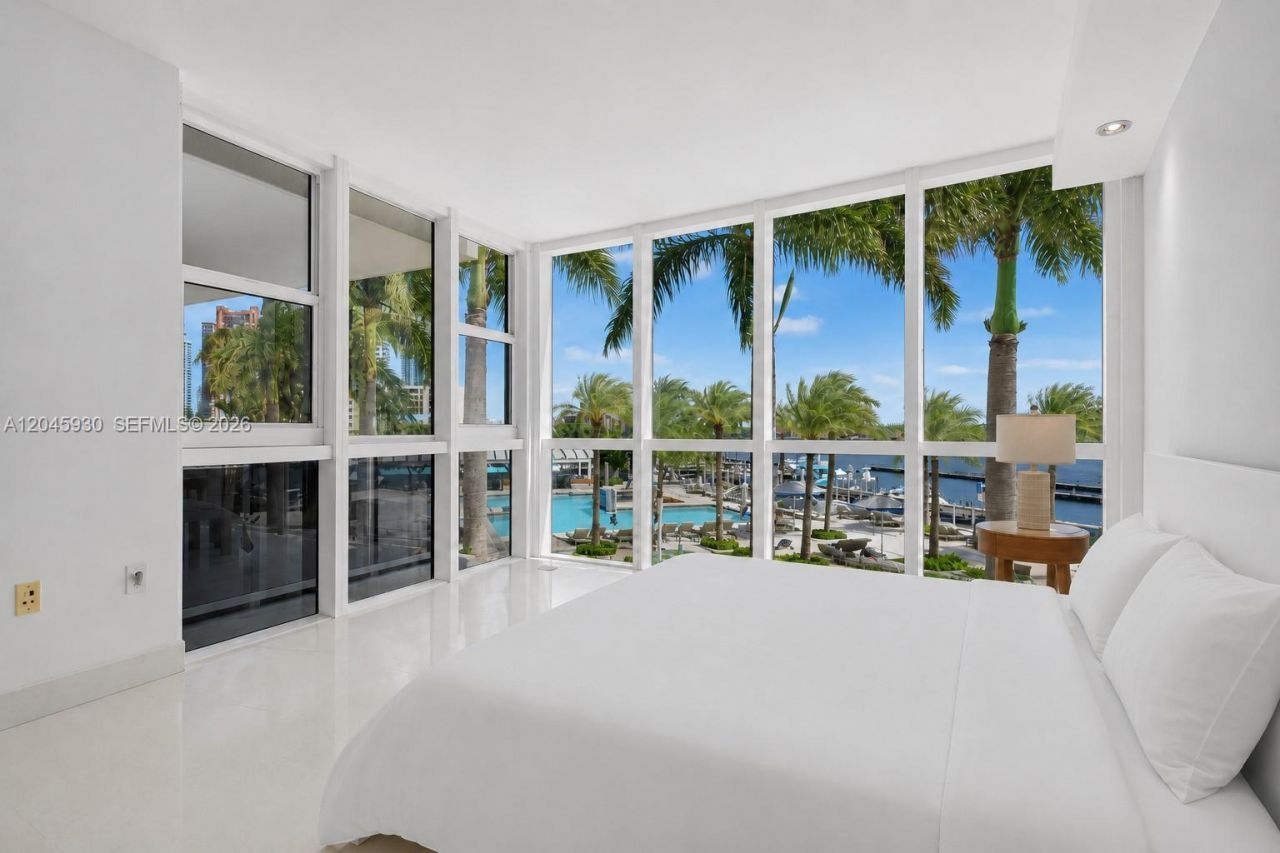 400 Alton Rd , Unit 706, Miami Beach, FL 33139 Photo