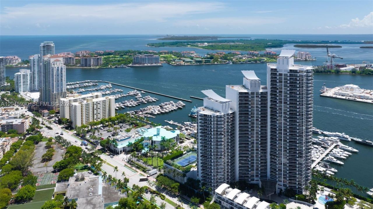 400 Alton Rd , Unit 706, Miami Beach, FL 33139 Photo
