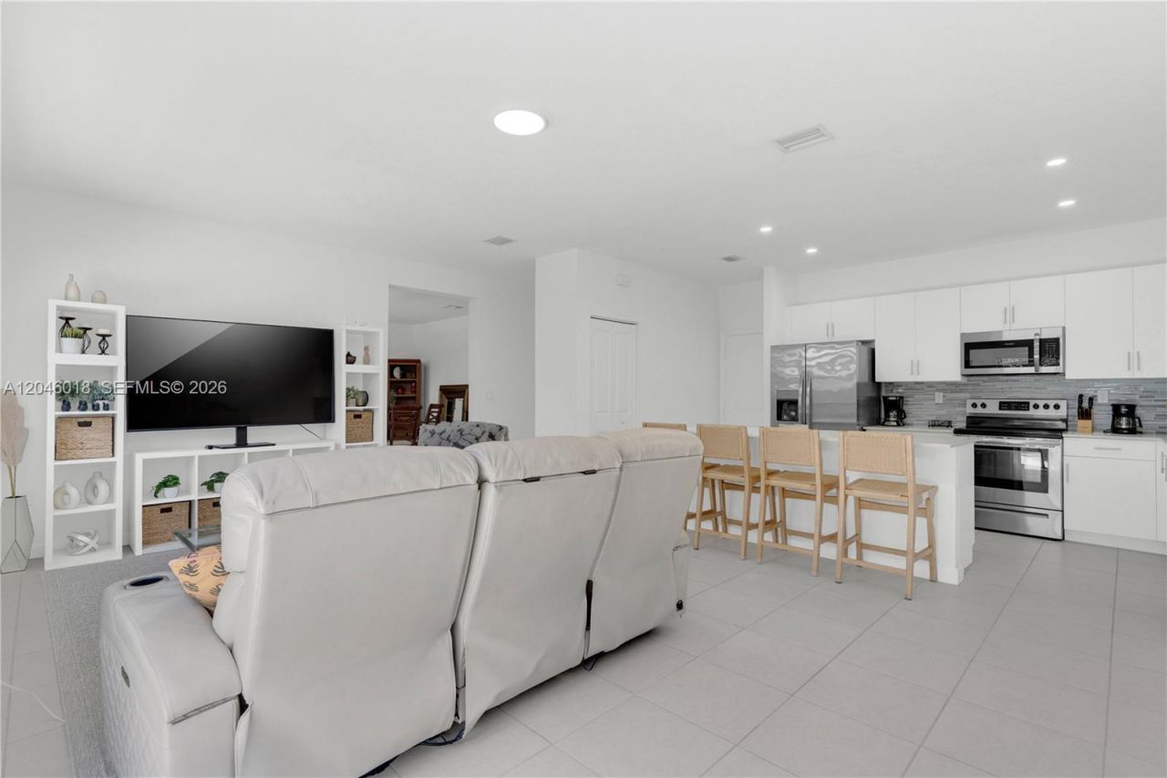 12924 SW 229th St , Miami, FL 33170 Photo