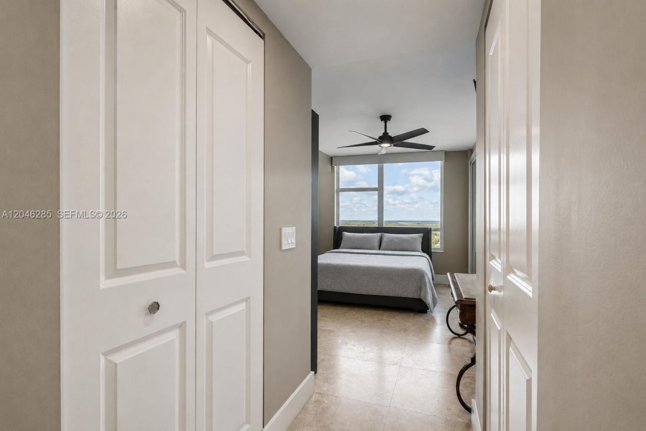 2641 N Flamingo Rd, Unit 2308, Plantation, FL 33323 Photo