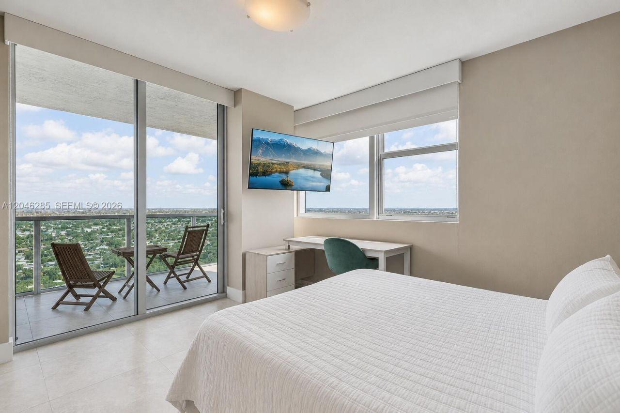 2641 N Flamingo Rd , Unit 305N, Plantation, FL 33323 Photo
