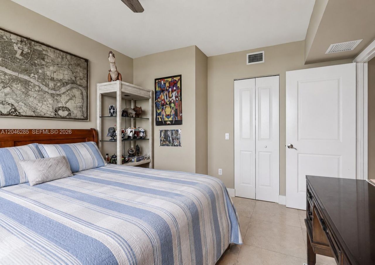 2641 N Flamingo Rd, Unit 2308, Plantation, FL 33323 Photo