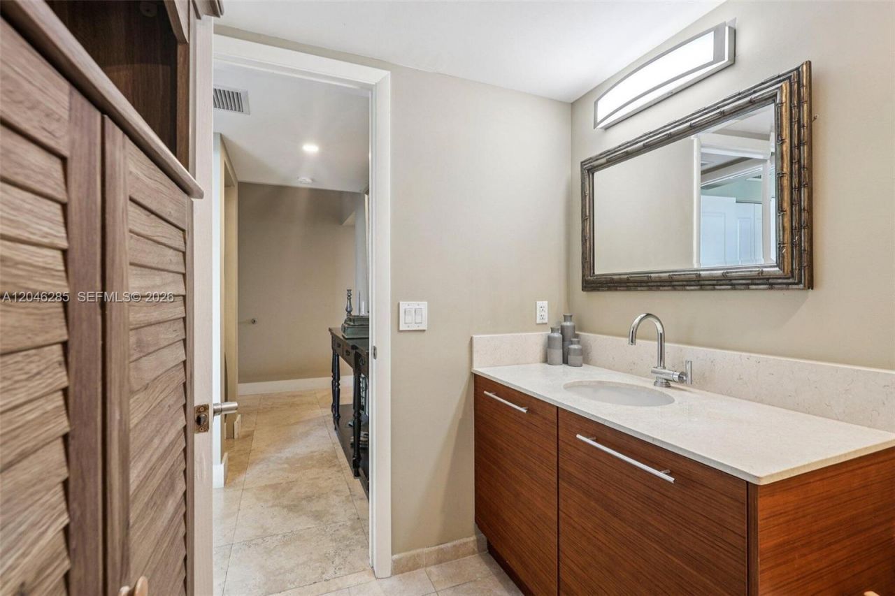 2641 N Flamingo Rd, Unit 2308, Plantation, FL 33323 Photo