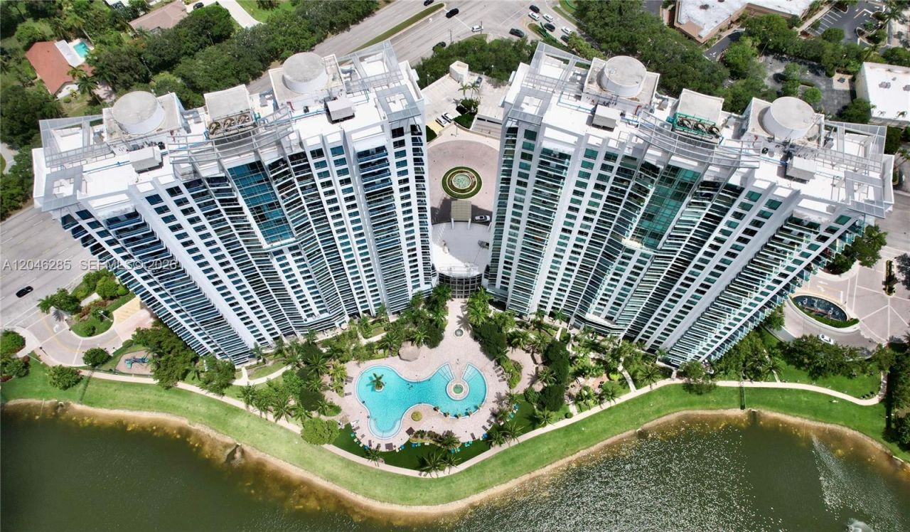 2641 N Flamingo Rd , Unit 305N, Plantation, FL 33323 Photo