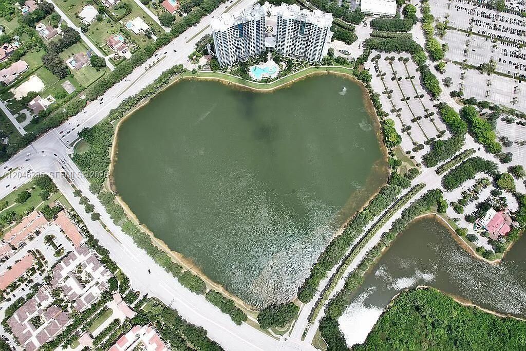 2641 N Flamingo Rd, Unit 2308, Plantation, FL 33323 Photo