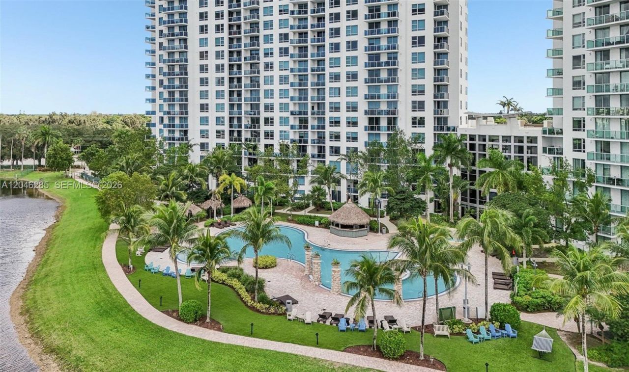 2641 N Flamingo Rd , Unit 305N, Plantation, FL 33323 Photo