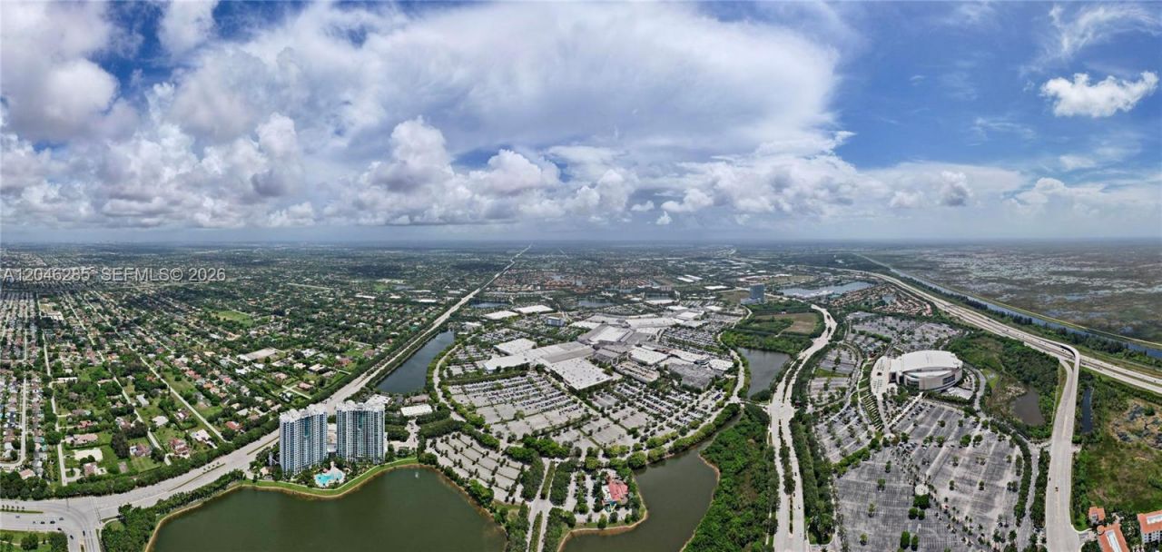 2641 N Flamingo Rd , Unit 305N, Plantation, FL 33323 Photo