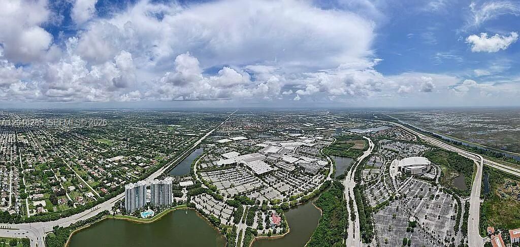 2641 N Flamingo Rd, Unit 2308, Plantation, FL 33323 Photo