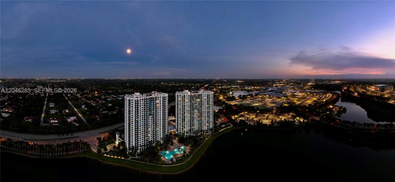 2641 N Flamingo Rd, Unit 2308, Plantation, FL 33323 Photo