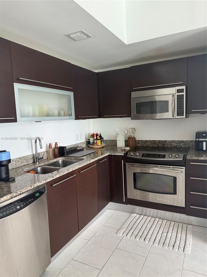 950 Brickell Bay Dr , Unit 2907, Miami, FL 33131 Photo