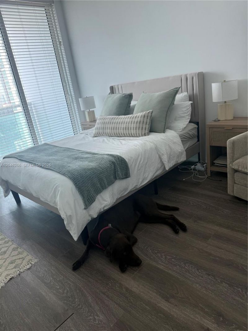 950 Brickell Bay Dr , Unit 2907, Miami, FL 33131 Photo