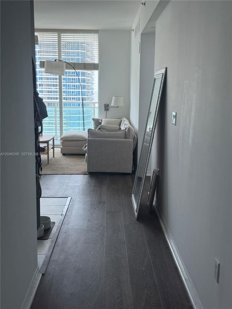 950 Brickell Bay Dr , Unit 2907, Miami, FL 33131 Photo