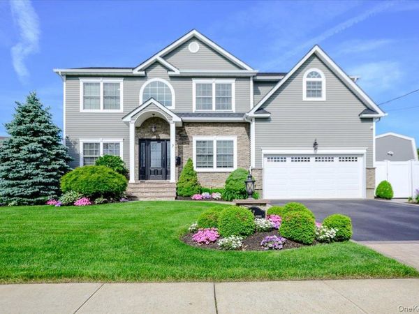 7 Highwater Avenue , Massapequa, NY 11758