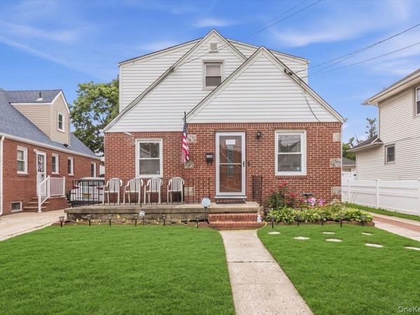 120 N 10th Street, New Hyde Park, NY 11040