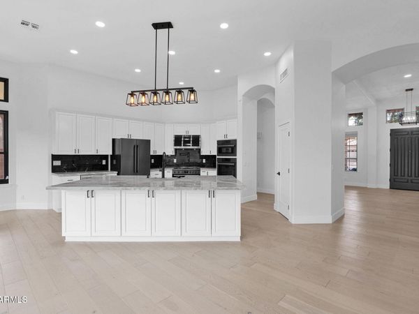 5559 E SHEENA Drive, Scottsdale, AZ 85254