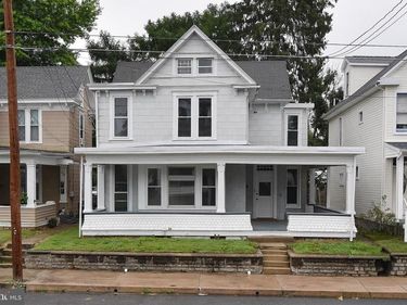 225 W 2ND STREET, WAYNESBORO, PA 17268