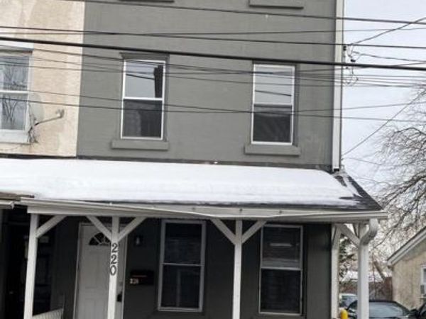 220 PEARL STREET , NORRISTOWN, PA 19401