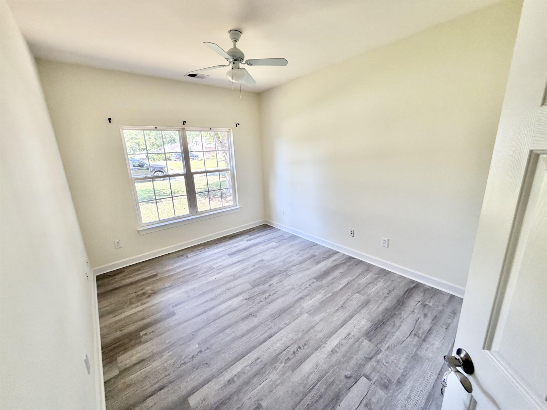 4502 Firethorne Dr. Photo 32