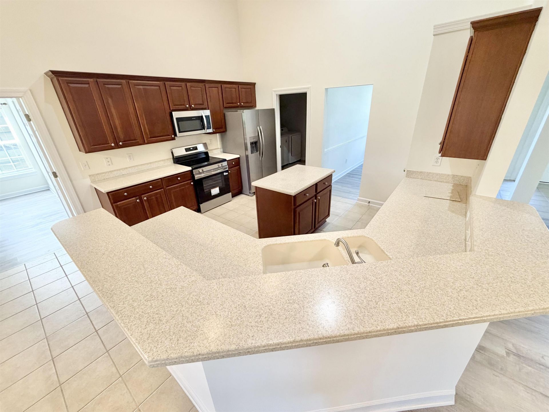 4502 Firethorne Dr. Photo 4