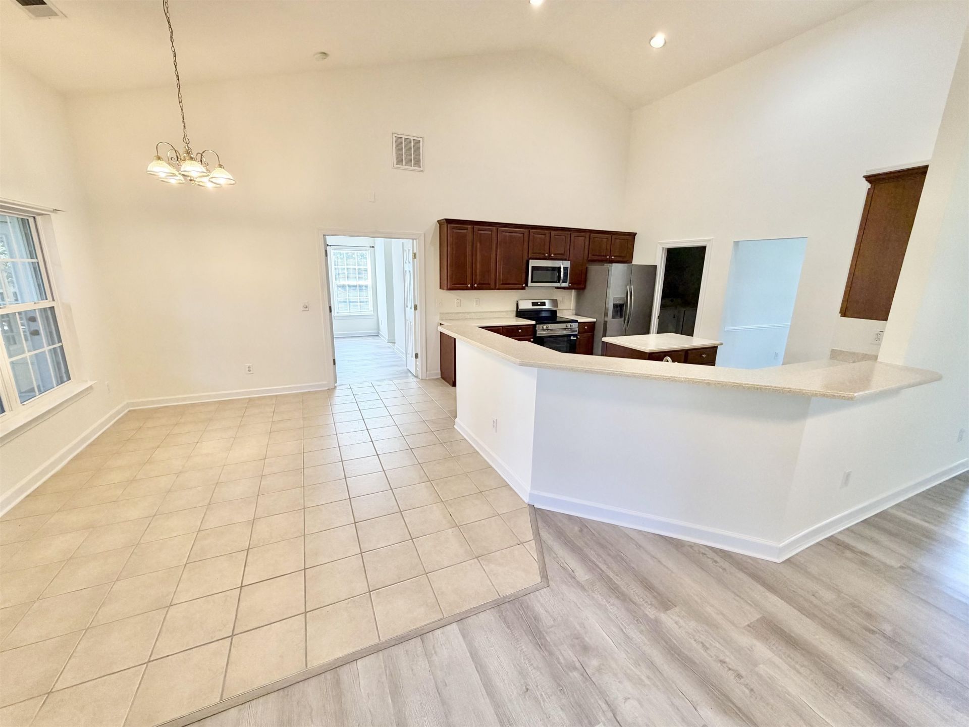 4502 Firethorne Dr. Photo 8