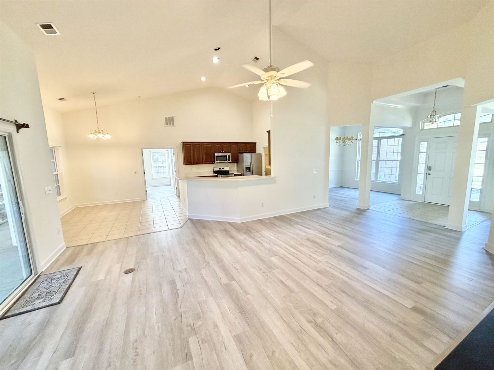 4502 Firethorne Dr. Photo 9