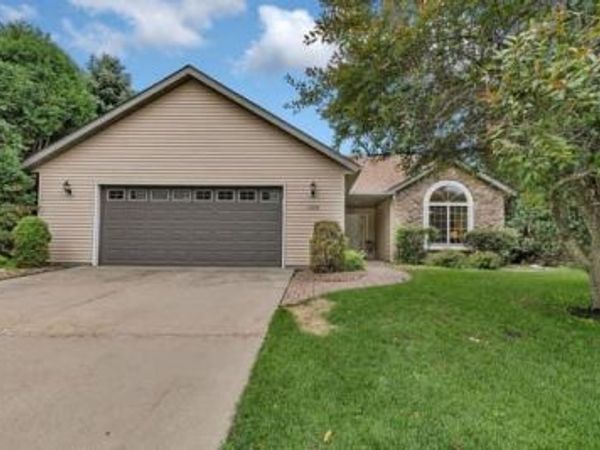 1004 Oak Pond Drive, Sartell, MN 56377