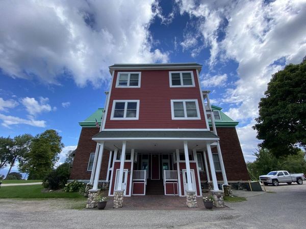 380 Church Street, St. Ignace, MI 49781
