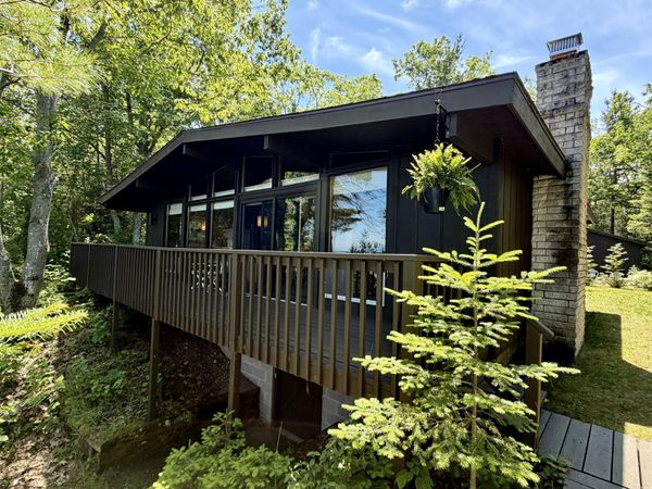10705 Huron Trail, Cheboygan, MI 49721