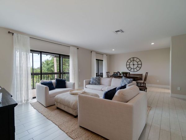 11355 Pond View Drive, Unit D203, Wellington, FL 33414