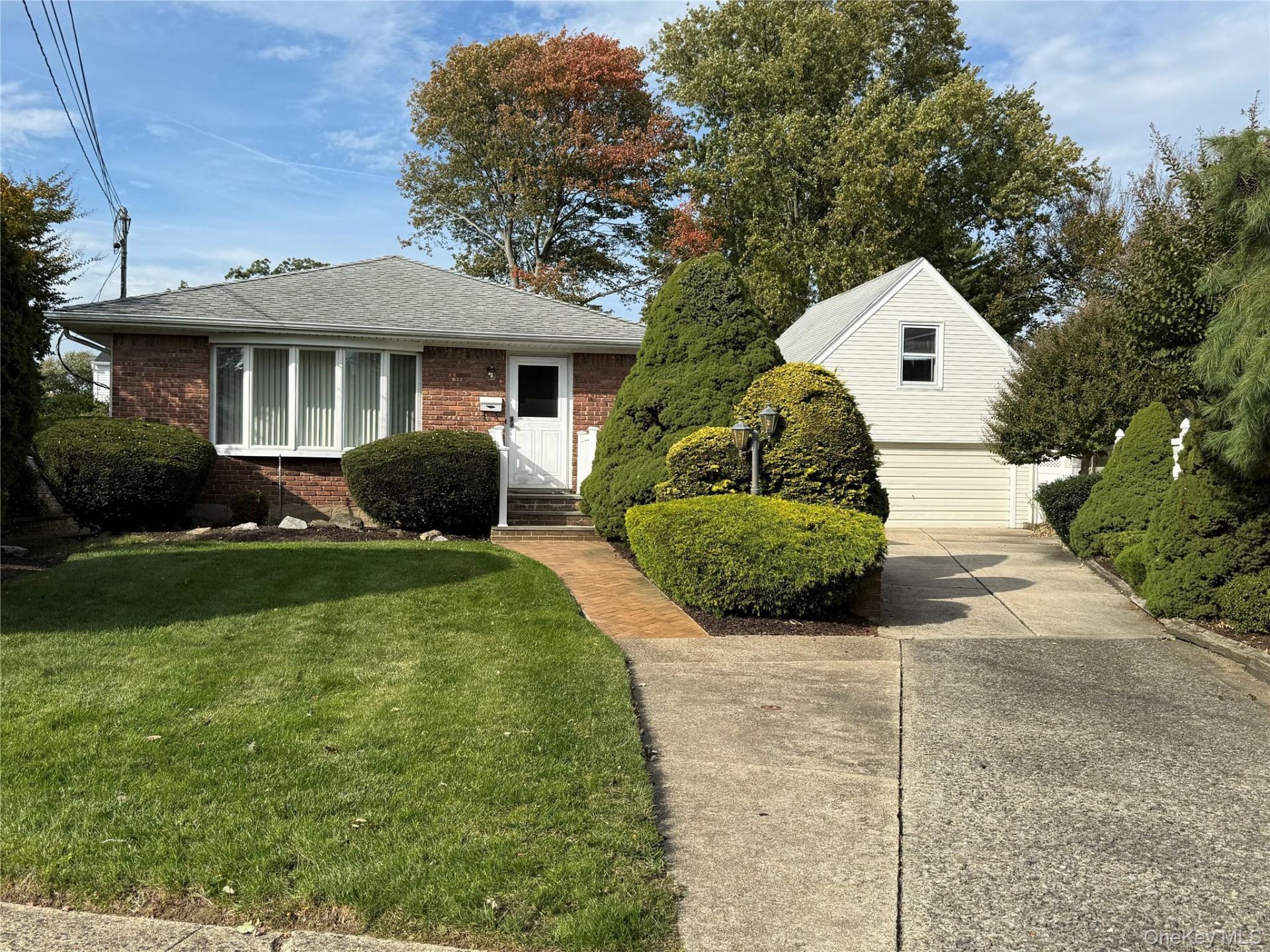 939 Steele Boulevard, Baldwin, NY 11510 Main Photo