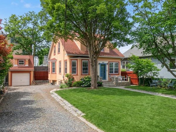 469 Minnieford Avenue , Bronx, NY 10464