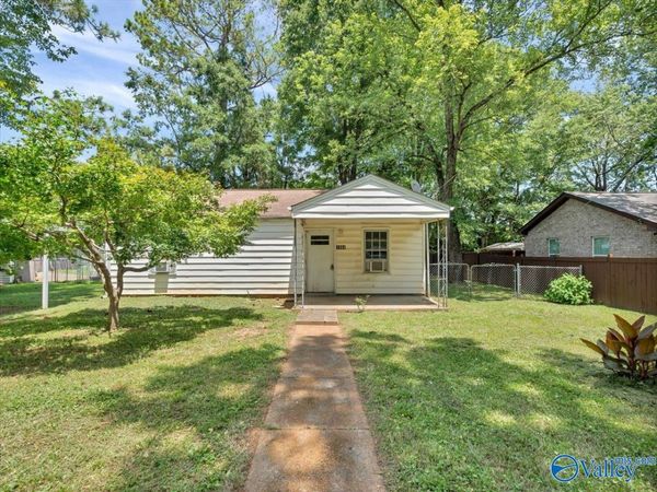 1004 Crestline Road NW, Huntsville, AL 35816