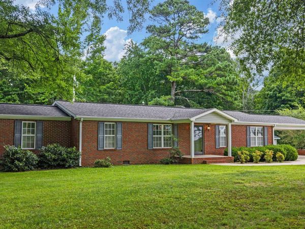 5801 Oakhill Road NE, Fort Payne, AL 35967