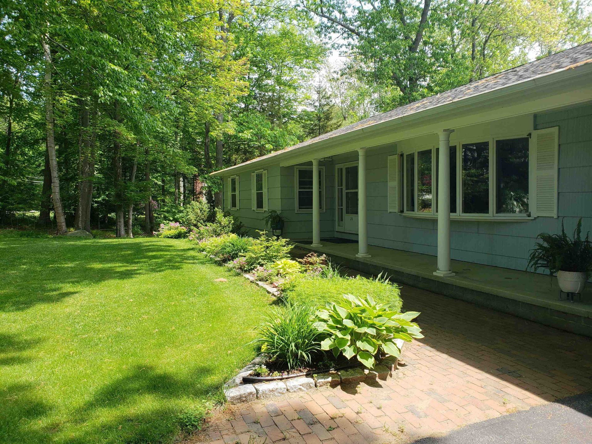 24 Chapel Road, North Hampton, NH 03862 Main Photo