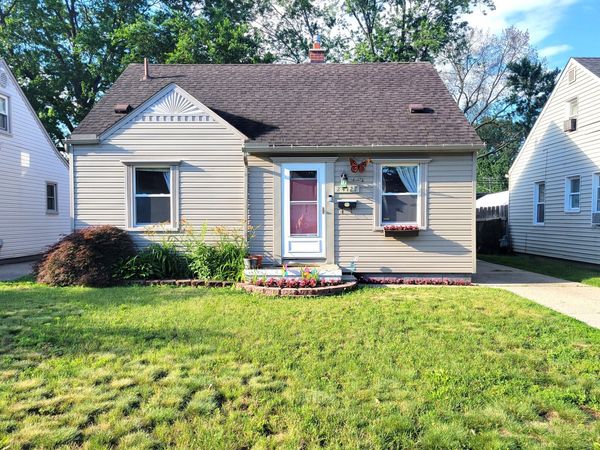 24127 Lehigh Street, Dearborn Heights, MI 48125