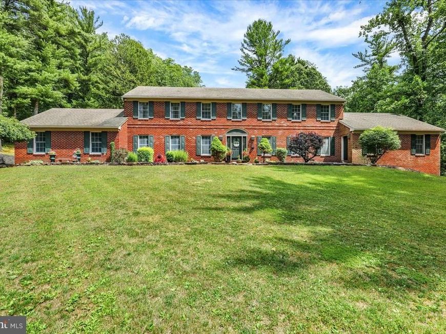 8 Tudor Court, Mohnton, PA 19540 Main Photo