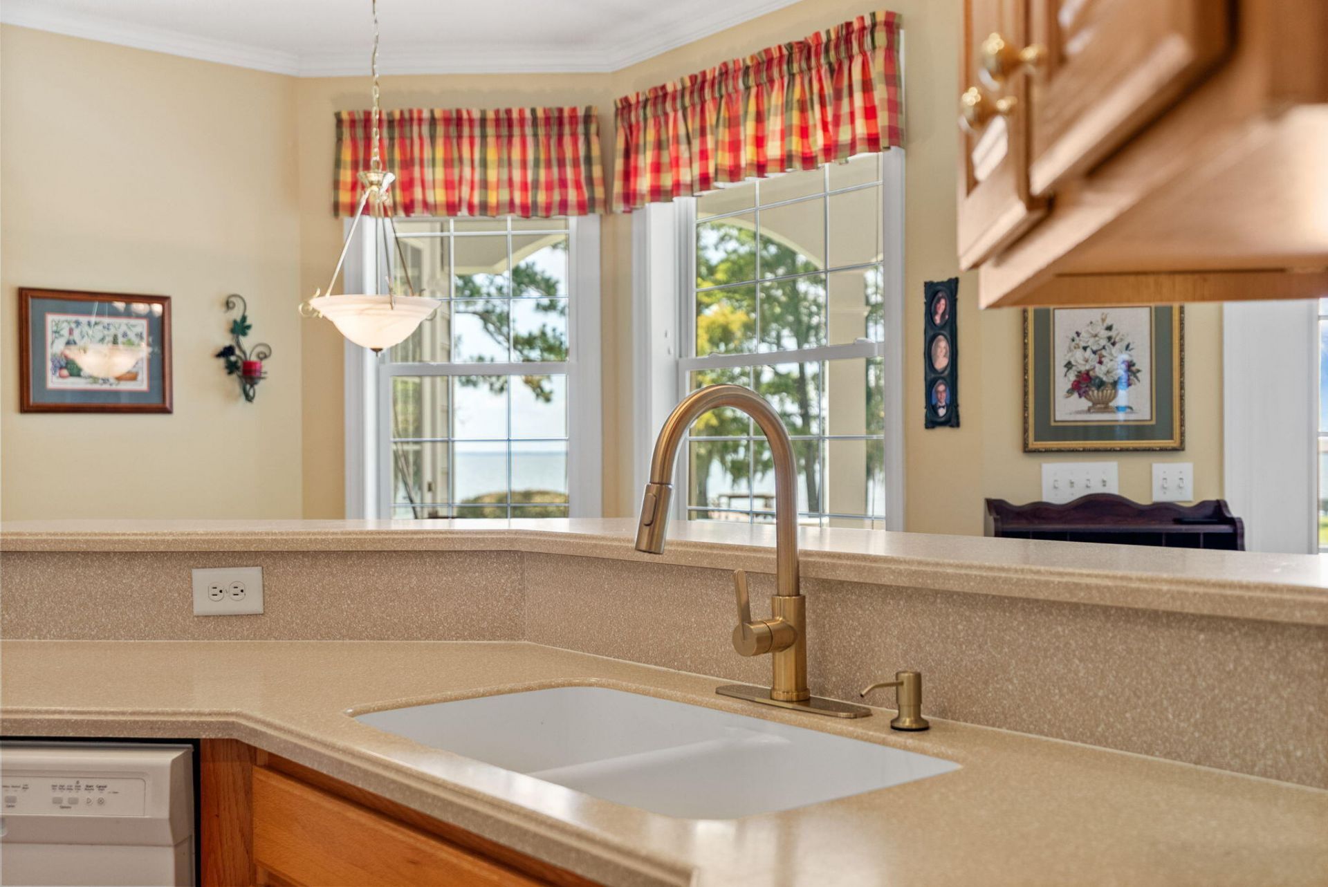 903 Butter Road Photo 22